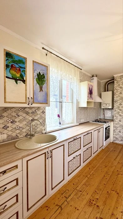 Продам новий 2-поверховий будинок! 10 соток землі! Город, са