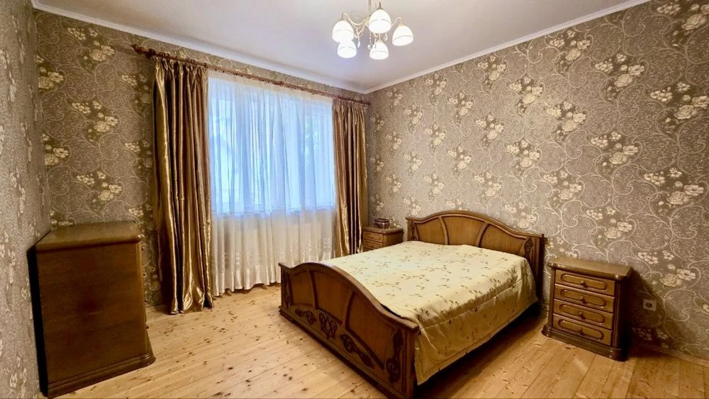 Продам новий 2-поверховий будинок! 10 соток землі! Город, са