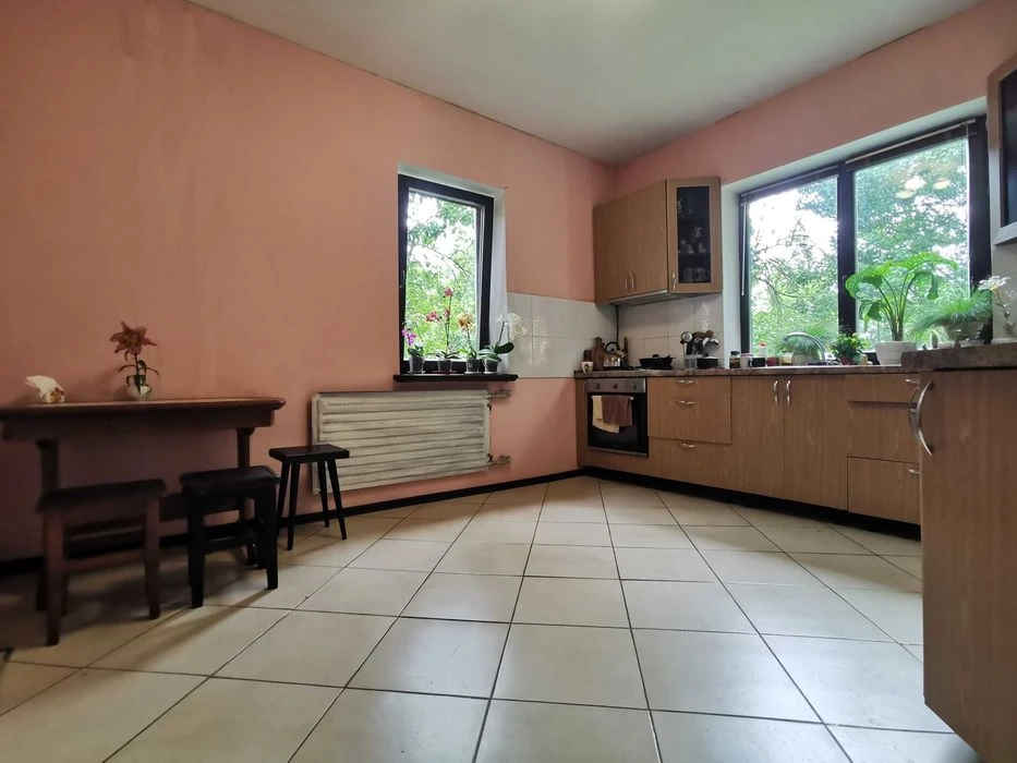 Просторий 2-поверховий будинок на вул.Гагаріна, 210 м², 8 со