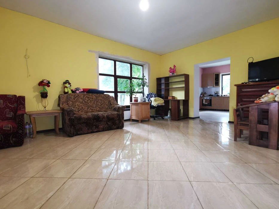 Просторий 2-поверховий будинок на вул.Гагаріна, 210 м², 8 со