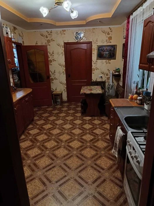 .Продається будинок 66м2 із землею 11 соток, р-н Нахалівка.
