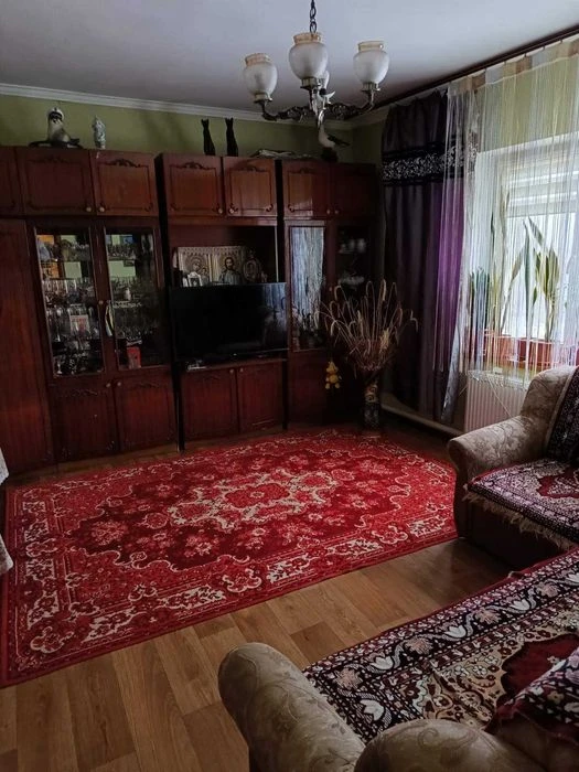 .Продається будинок 66м2 із землею 11 соток, р-н Нахалівка.