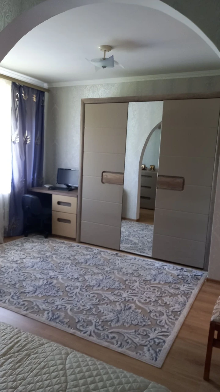 2х поверховий капітальний будинок на Подусівці