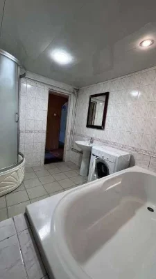 Продам дом 100м2 в центре Залютино — центр, всё рядом!