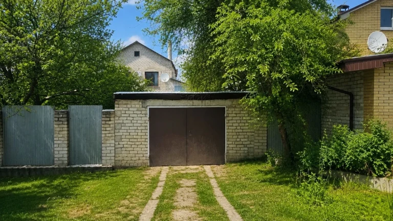 Продам дом 162м2на 10 сотках.Холодная гора.Гараж,подвал,тера