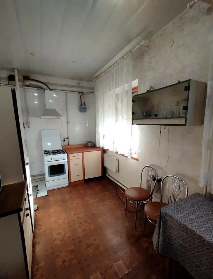 Продам дом 162м2на 10 сотках.Холодная гора.Гараж,подвал,тера