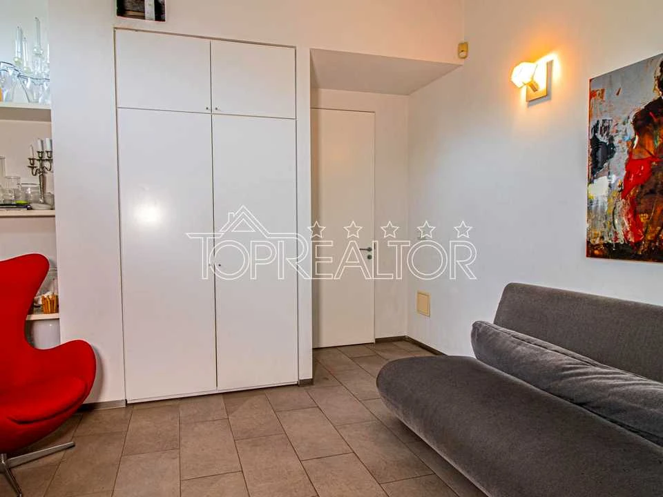 Будинок. Харків, Білої Акації вул.