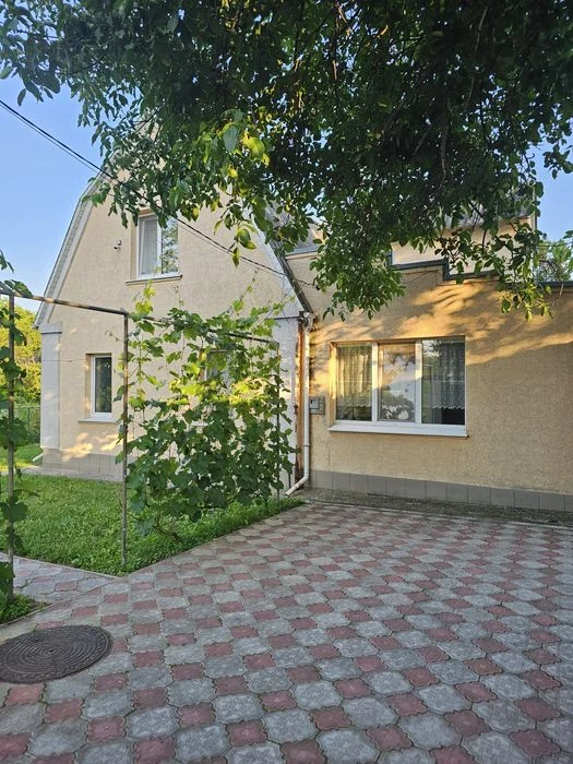Продам добротный ухоженный Дом с участком, Карачёвка ( Покот