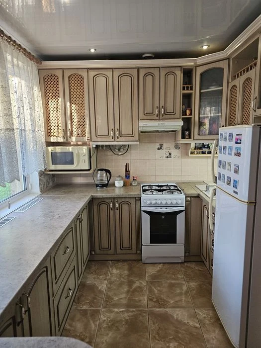 Продам добротный ухоженный Дом с участком, Карачёвка ( Покот