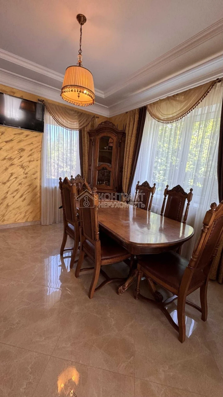 Продаж будинку мрії для великої родини!