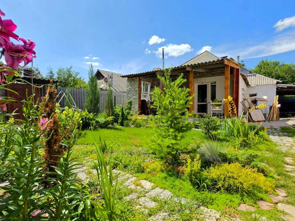Будинок. Харків, Джерельна вул.