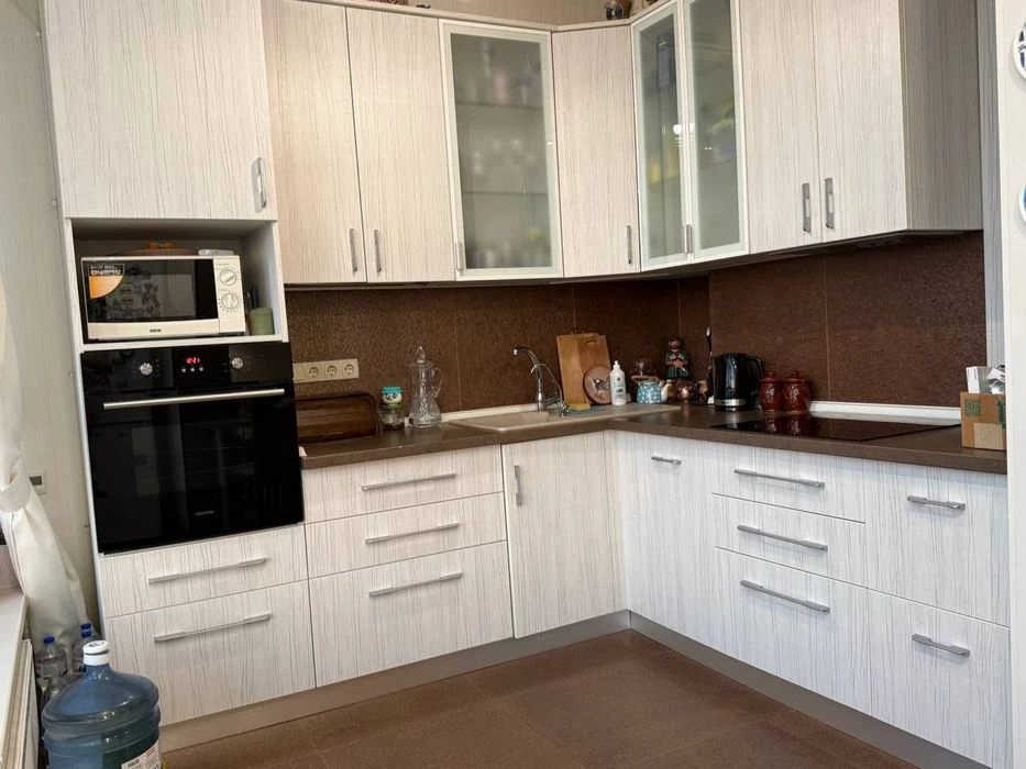 Продам 3-х ком вид моря французский бульвар кадорр 8 жнмчужи