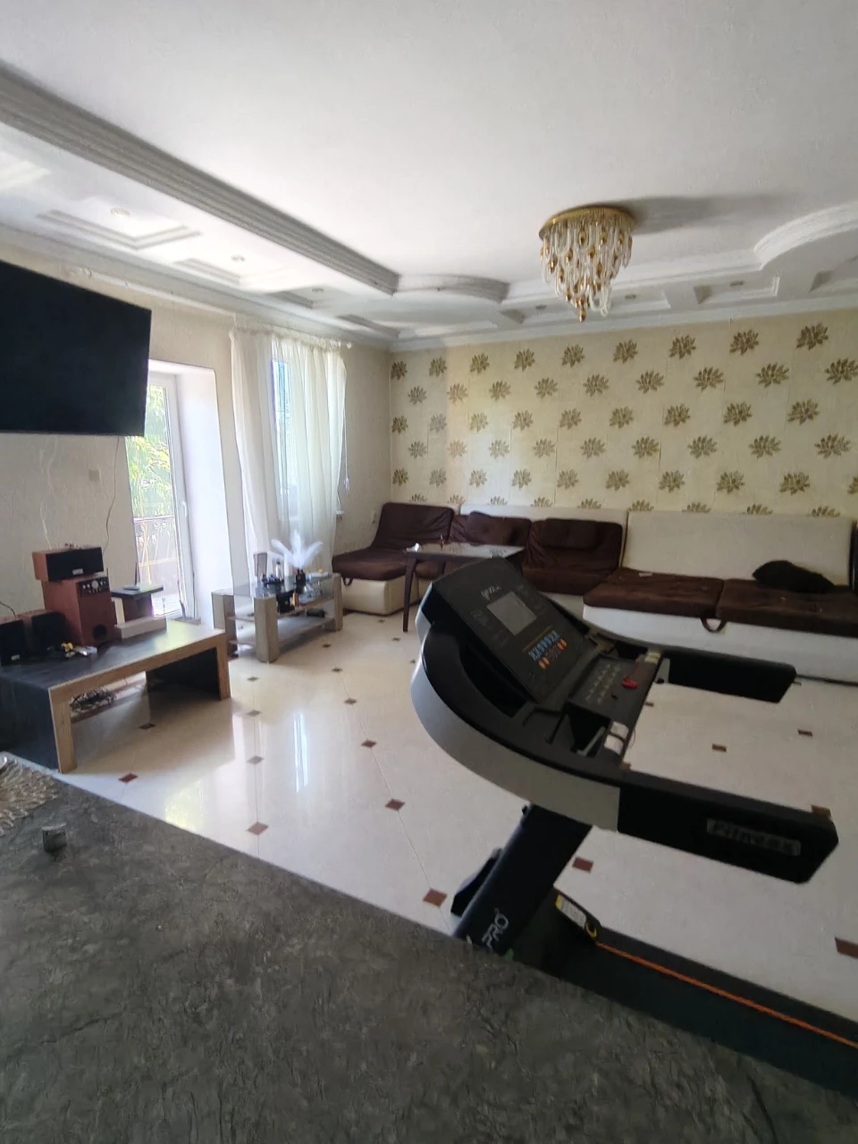 Продам дом 5комнат, жилая площадь 199м