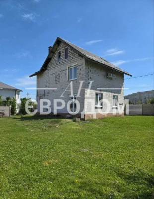 Продам дом 135м2  ул.Осикова
