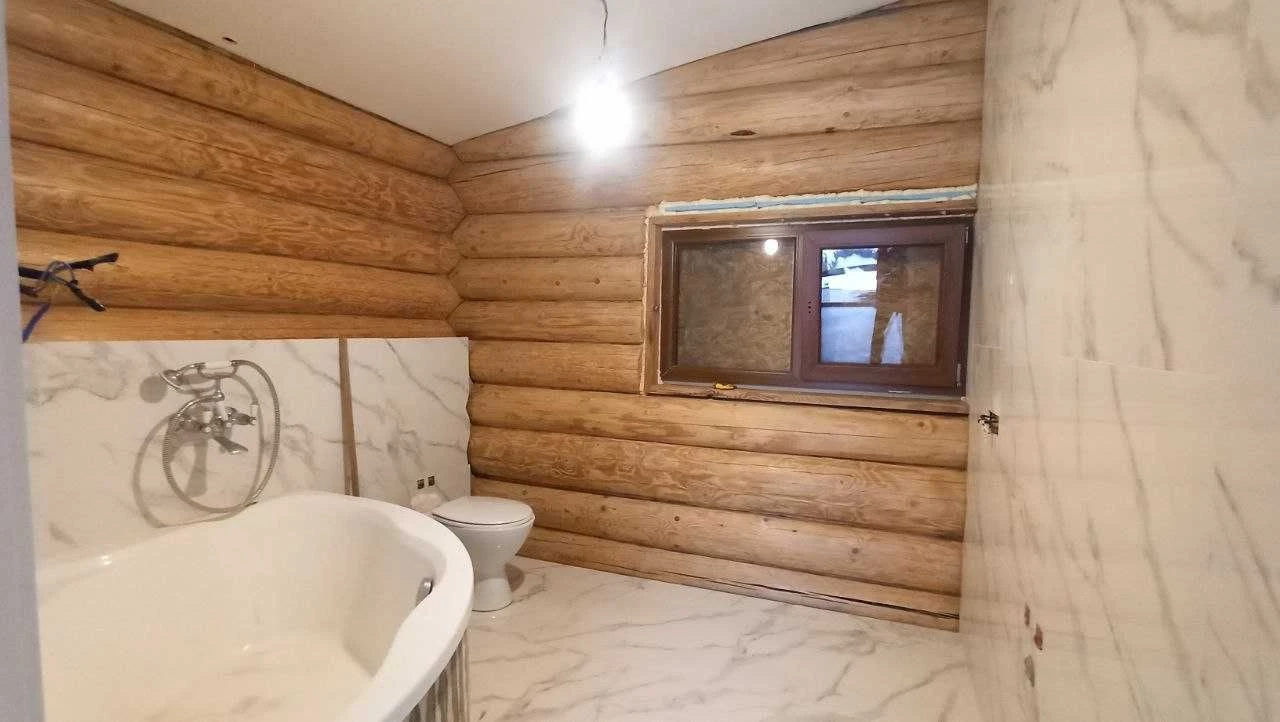 Продам будинок на пр. Науки, 65