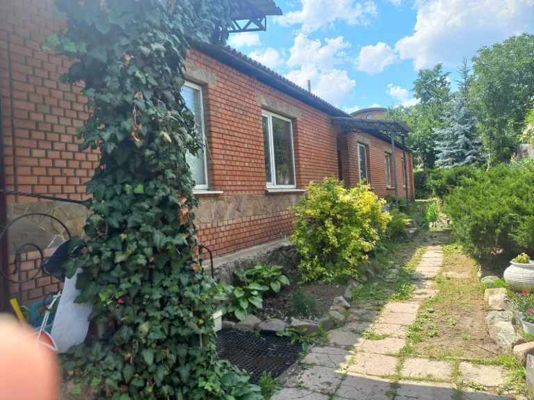 Продам окремий будинок р-н Південного вокзалу