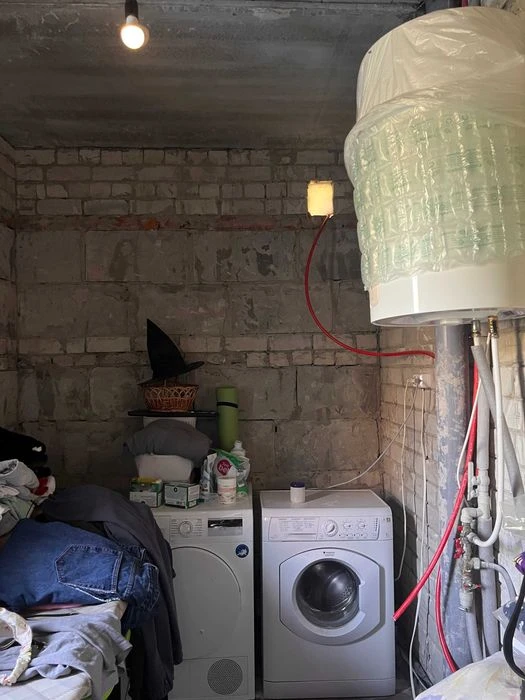 Продам 2х этажний дом по ул. Лазурной
