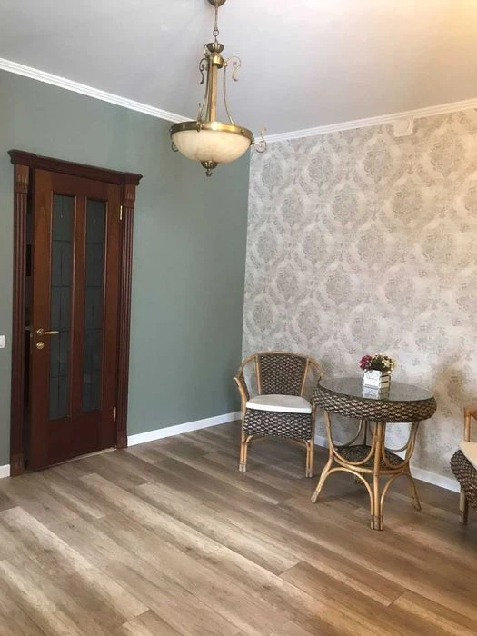 Продам 2-х этажный капитальный Дом, 243м2, с Мансардой, 5 ко