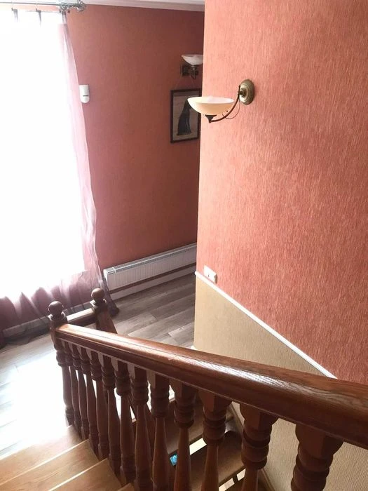 Продам 2-х этажный капитальный Дом, 243м2, с Мансардой, 5 ко
