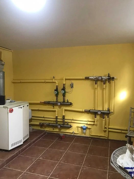 Продам 2-х этажный капитальный Дом, 243м2, с Мансардой, 5 ко