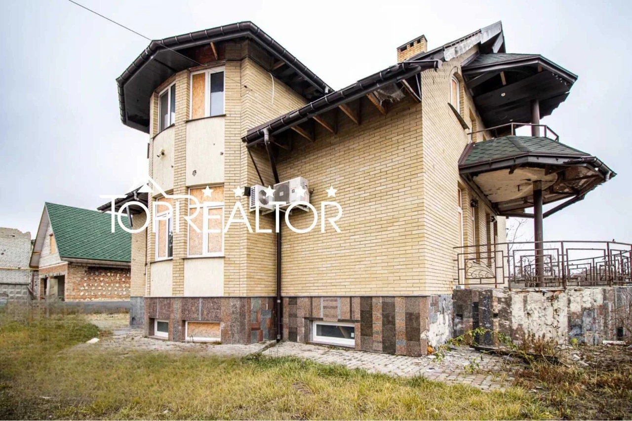 ‼️Продаж 3-поверх. будинку з пошкодженнями після обстрілу |