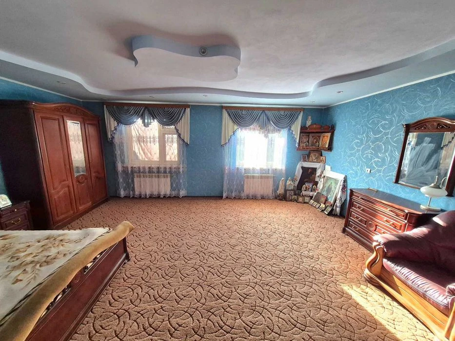 Продам 2этажный дом с удобствами. Р-н Коммунального Рынка.