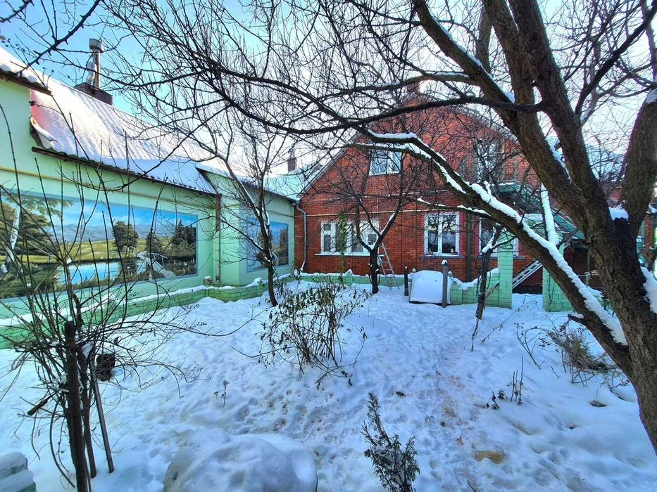 Продам 2этажный дом с удобствами. Р-н Коммунального Рынка.