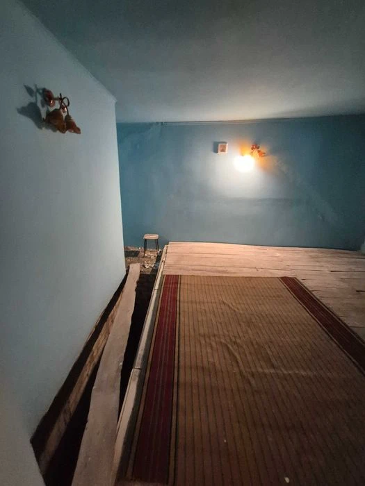 Продам 2этажный дом с удобствами. Р-н Коммунального Рынка.