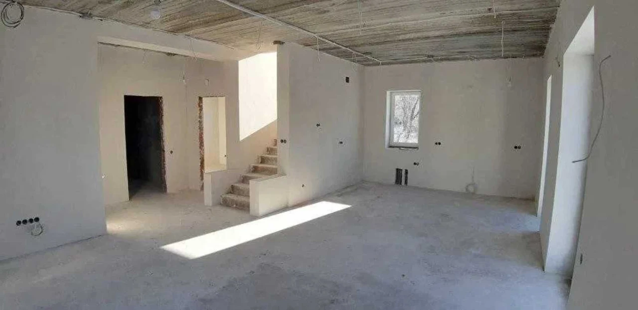 Новый дом на П.Поле под чистовую отделку | 158м2, 6 соток |