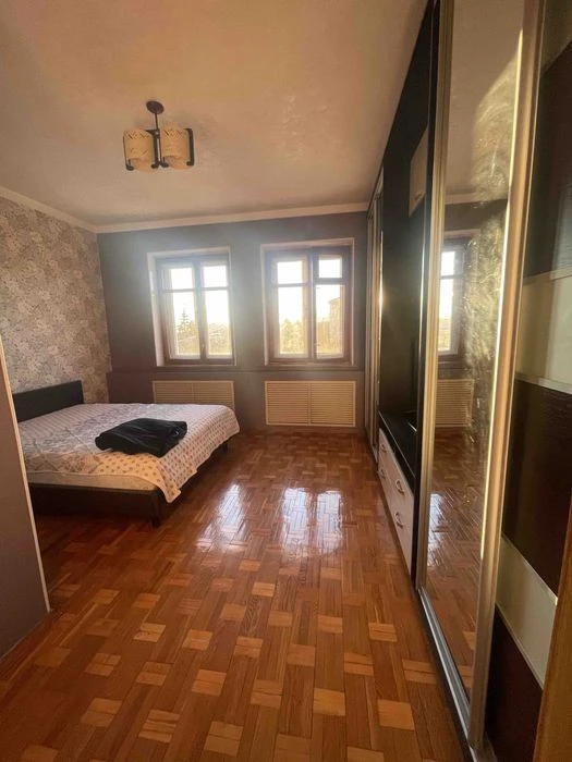 Дом на Шишковке. 230 м2 .8 сот. приват.земли. Тихая улица. -