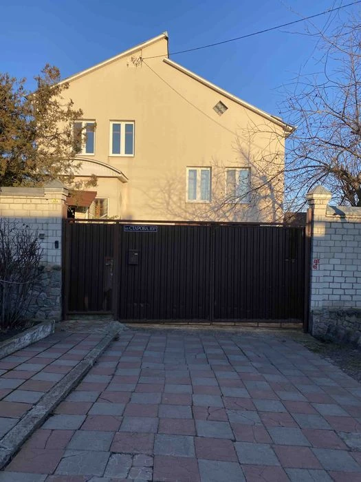Дом на Шишковке. 230 м2 .8 сот. приват.земли. Тихая улица. -