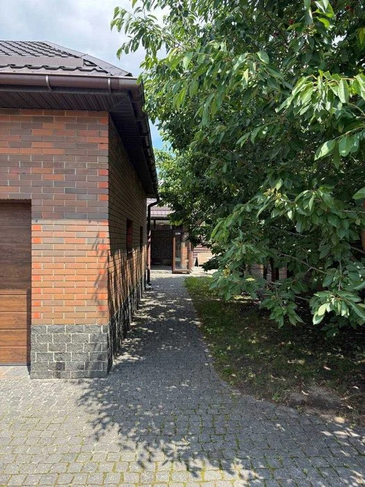 Продаж Будинку  198м2, з гаражем і ділянкою на 5 соток, 9 кі