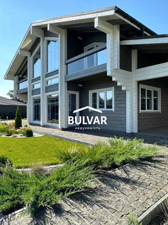 Продам крутой семейный дом, камерная локация на берегу, 10 м