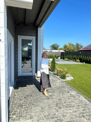 Продам крутой семейный дом, камерная локация на берегу, 10 м