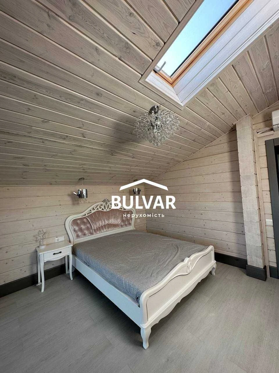 Продам крутой семейный дом, камерная локация на берегу, 10 м