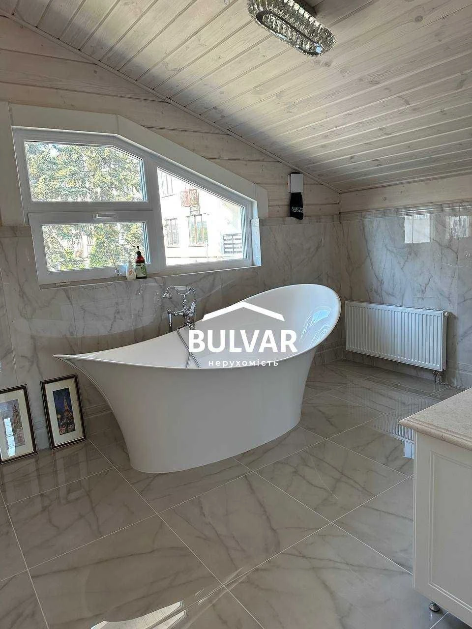Продам крутой семейный дом, камерная локация на берегу, 10 м