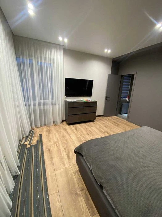 Продаж 2 поверхового будинку, ділянка 12 соток, 180м2, В.Дан