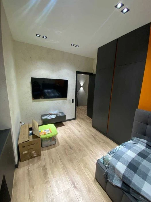 Продаж 2 поверхового будинку, ділянка 12 соток, 180м2, В.Дан