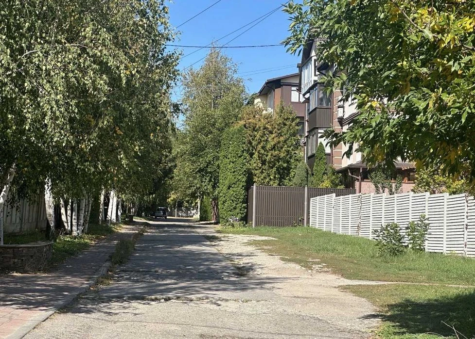Продам сучасний будинок у районі Нових Будинків (Павленки)(к