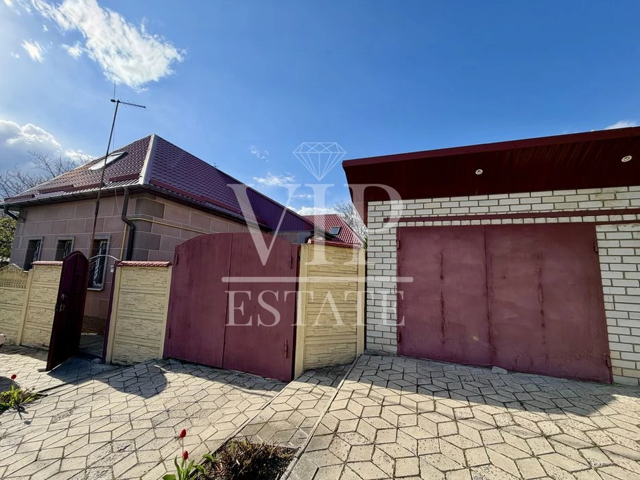 Продам дом 175 м.кв.6 соток,сауна,гараж Лысая гора,круг Холо
