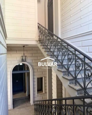 Уникальное предложение! Продам клубный ДОМ в Центре, м. Арх.