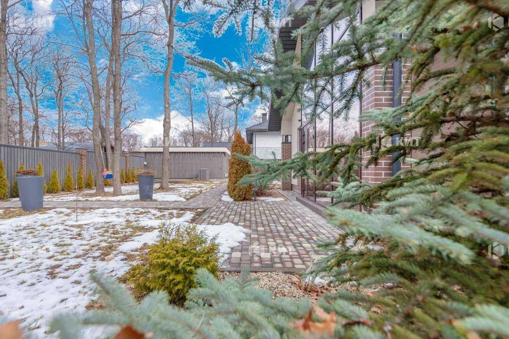 Будинок 150 м2 з басейном, р-н Лісопарк (Лесопарк, Лесное),