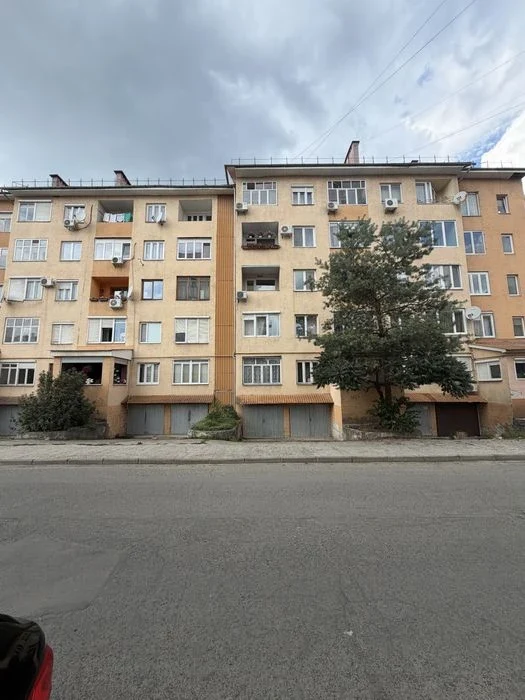 Продаж 3-х кімнатної.