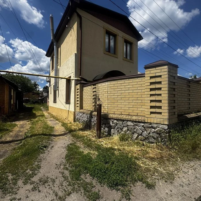 Продам уютный  2-х этажный дом по ул. Большая Панасовская