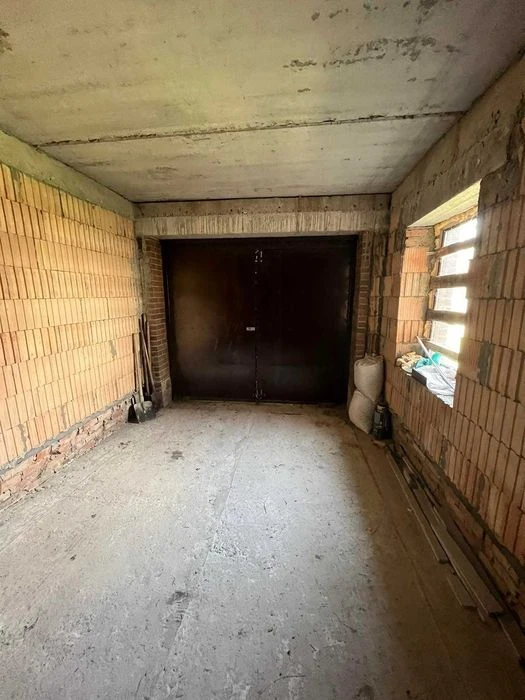 Продам новый дом 138м2 с приватизированным участком 9 соток.