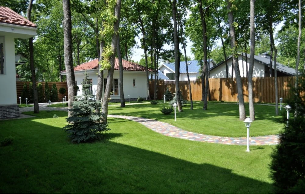 Продам Срочно коттедж Лесное дом в Лесном почти даром,купить