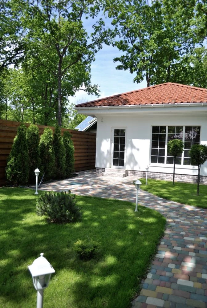 Продам Срочно коттедж Лесное дом в Лесном почти даром,купить