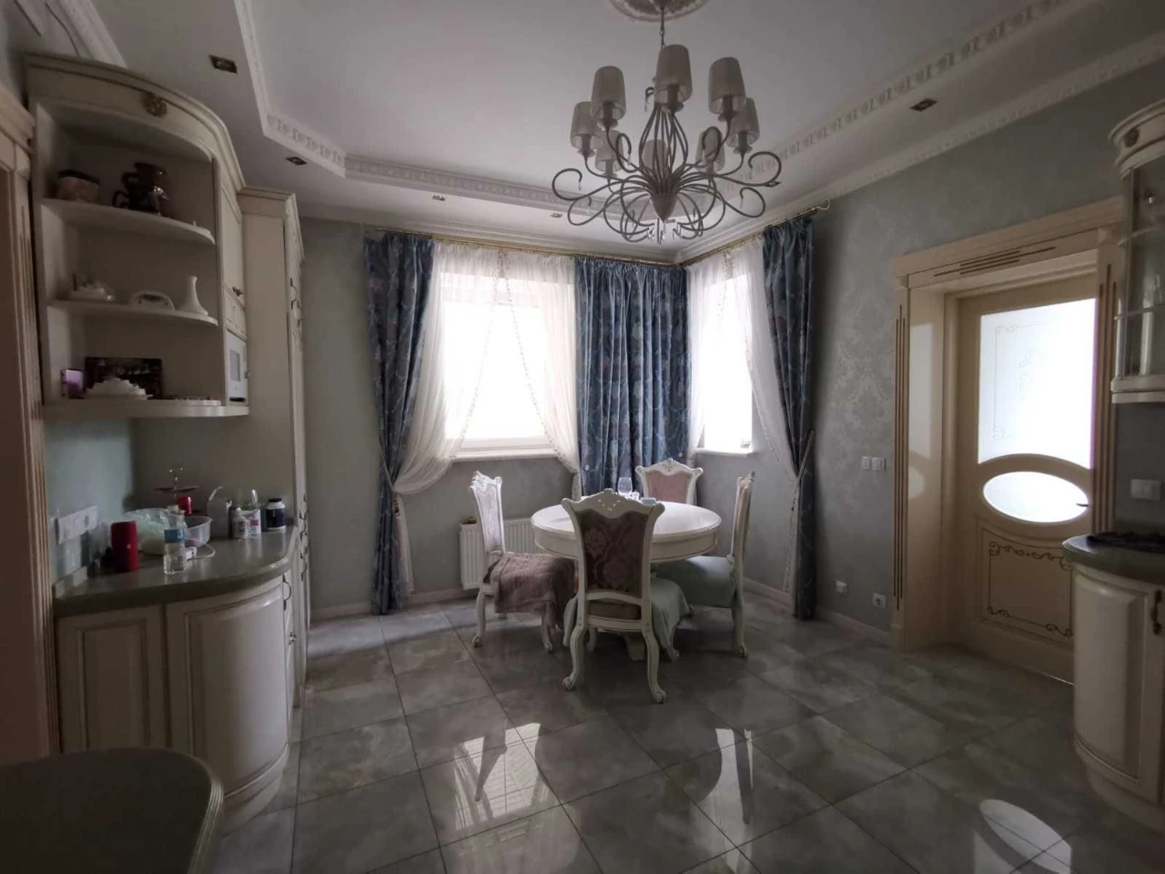 В Харькове!Продам Шикарный Элитный дом 500м2,Алексеевка,м.По