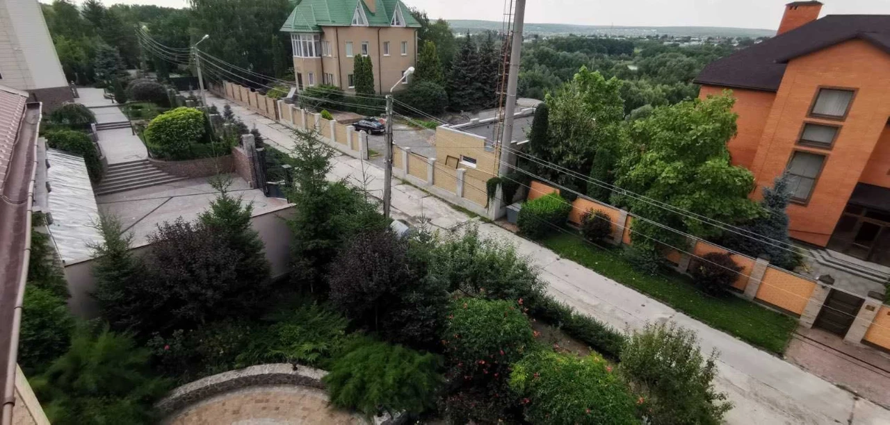 В Харькове!Продам Шикарный Элитный дом 500м2,Алексеевка,м.По