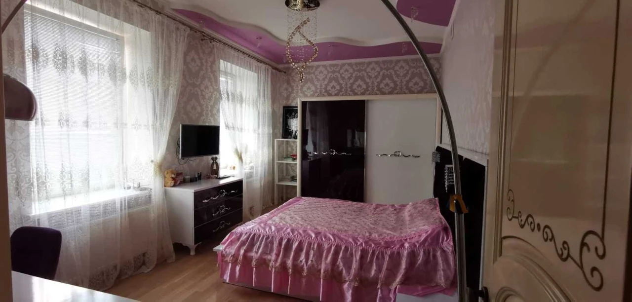 В Харькове!Продам Шикарный Элитный дом 500м2,Алексеевка,м.По